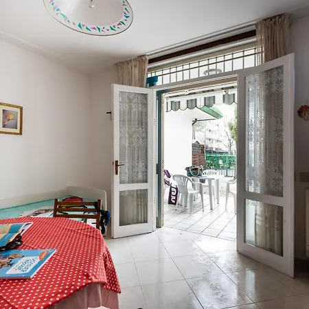 Luminous With Garden Apartment Bibione