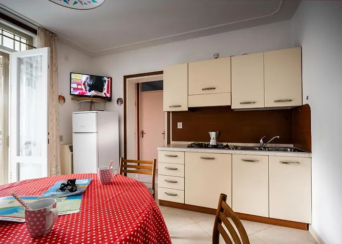 Luminous With Garden Appartamento